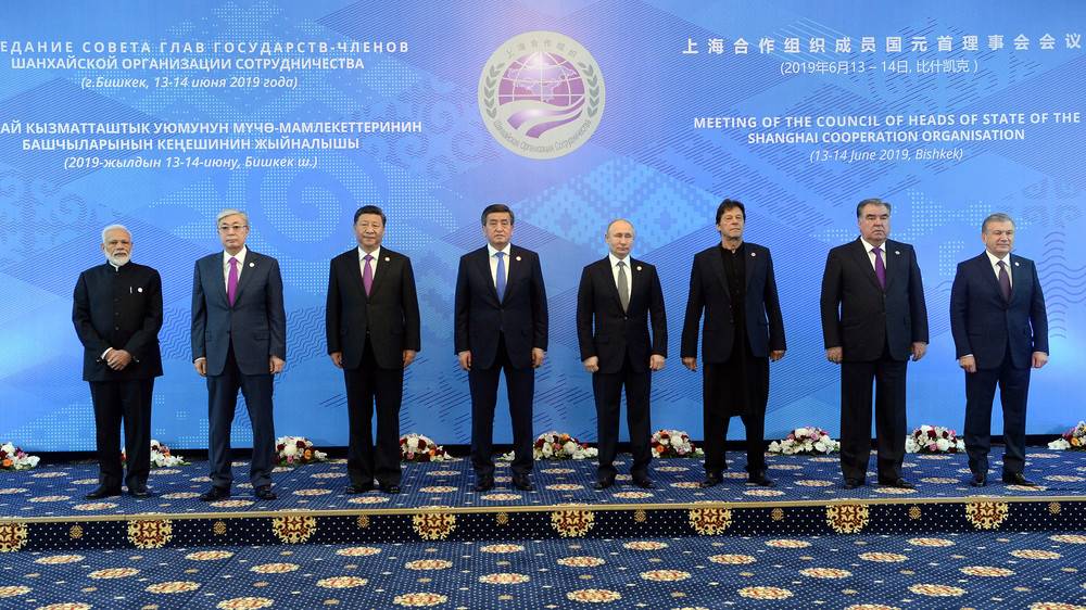 Восточный противовес: Запад напрасно не замечает саммит ШОС