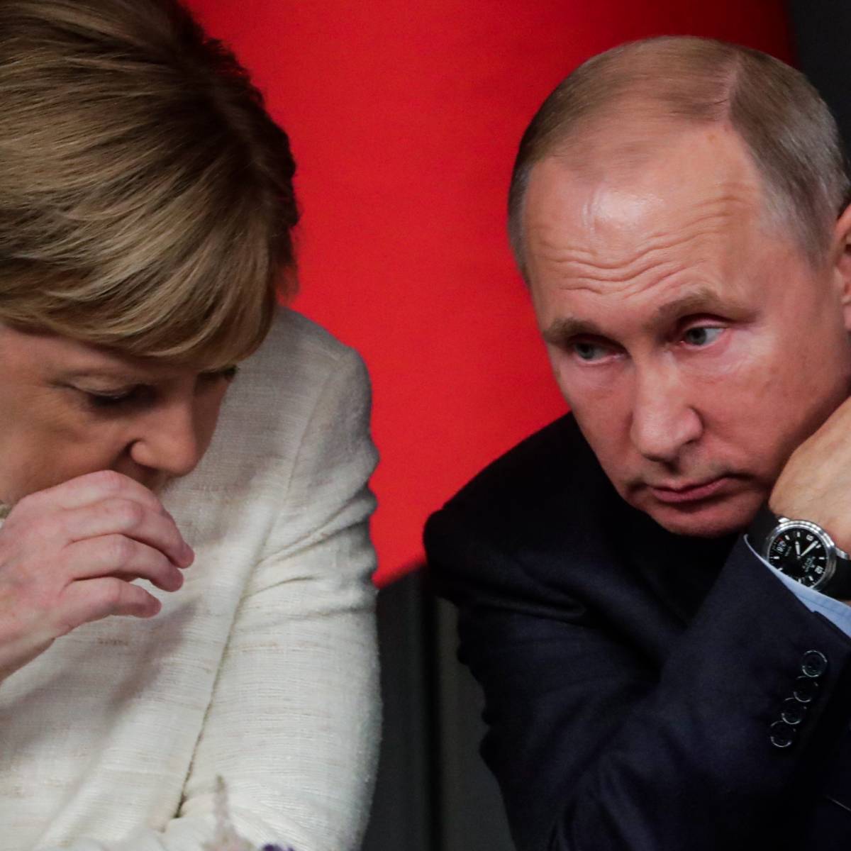 Меркель назвала условие снятия санкций с России