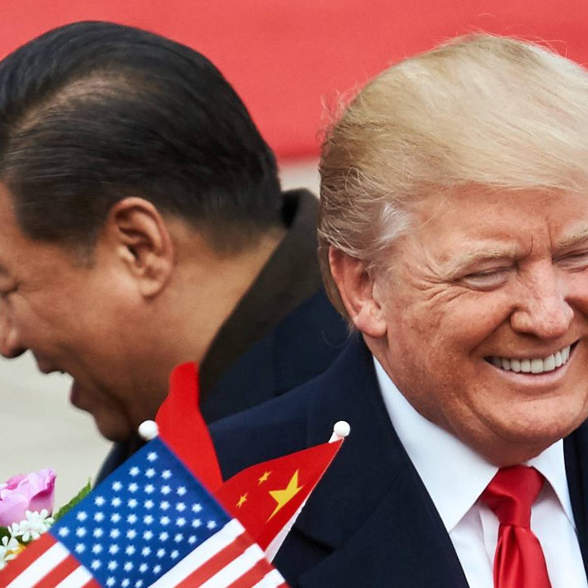 Трамп провел "очень хороший телефонный разговор" с Си Цзиньпин