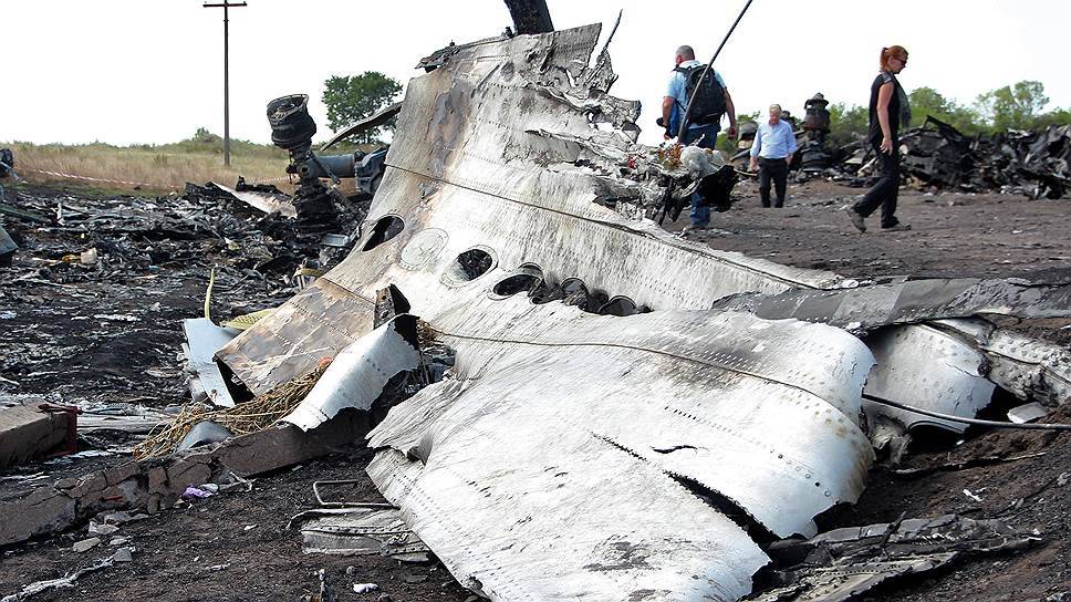 Примитивная ложь: Запад допустил подозрительные странности в деле MH17