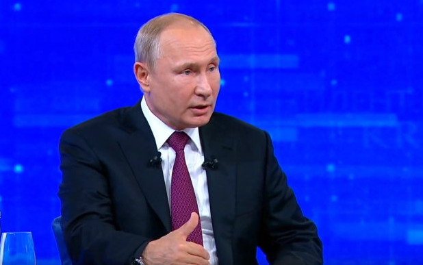 Путин призвал комплексно решать вопрос освобождения украинцев и россиян