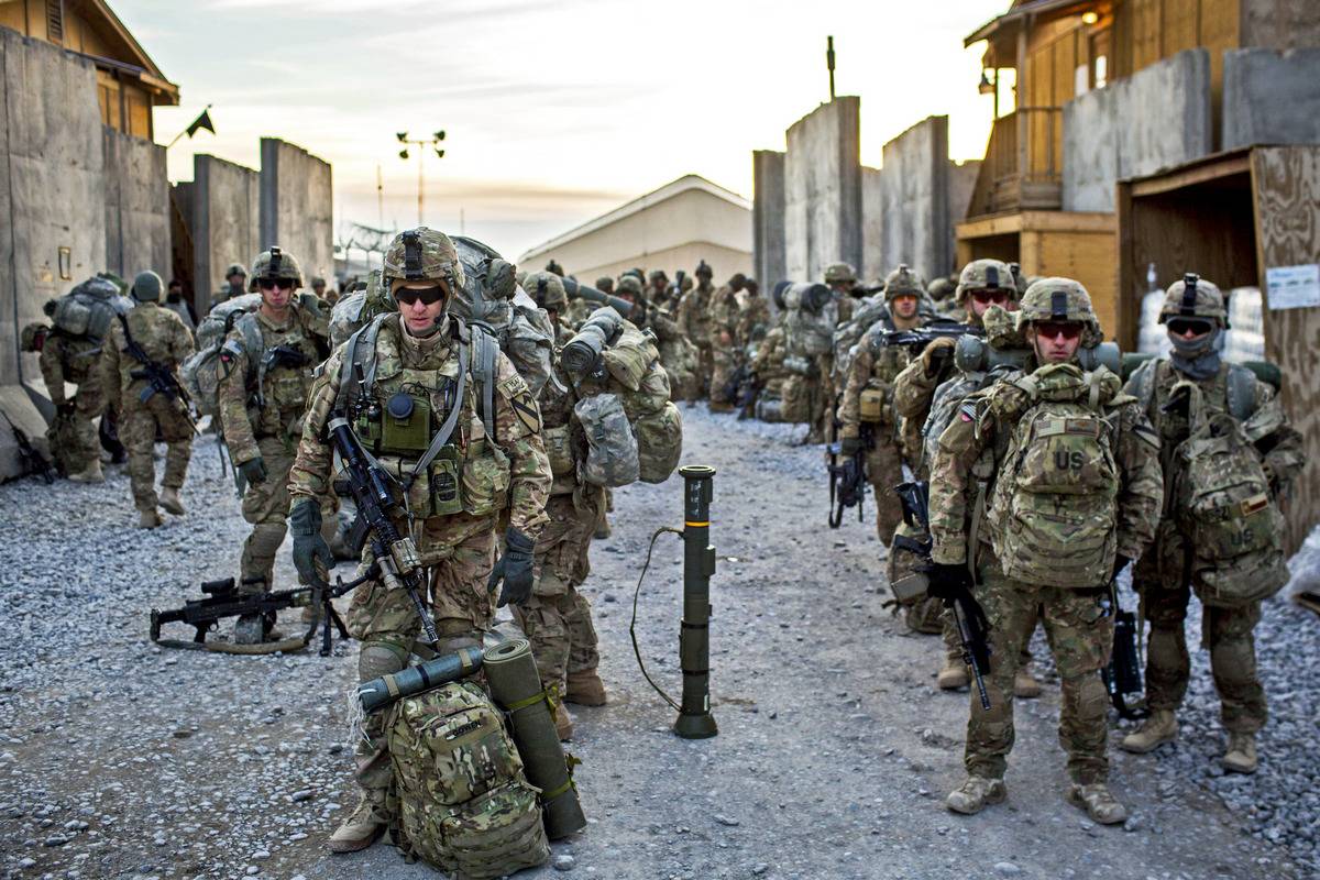 Поражения сша. Армия США В Афганистане 2001. Войска США В Афганистане 2001. Война НАТО В Афганистане 2001-2014. Американские войска в Афганистане.