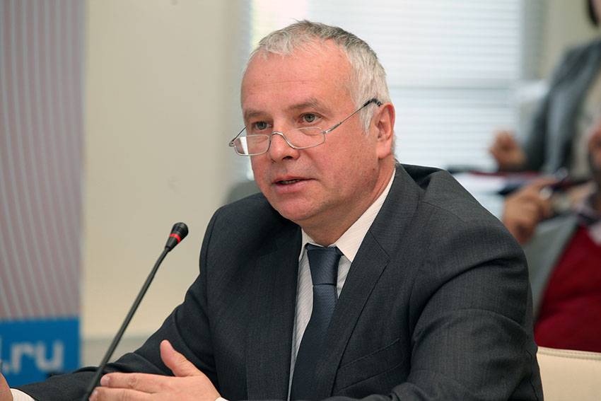 Александр Рар объяснил грузинский кризис: "Комплекс младшего брата" Александр Рар объяснил грузинский кризис: "Комплекс младшего брата"