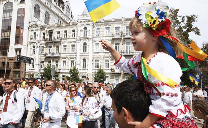 Они гордятся тем, что украинцы, проклинают родню в России