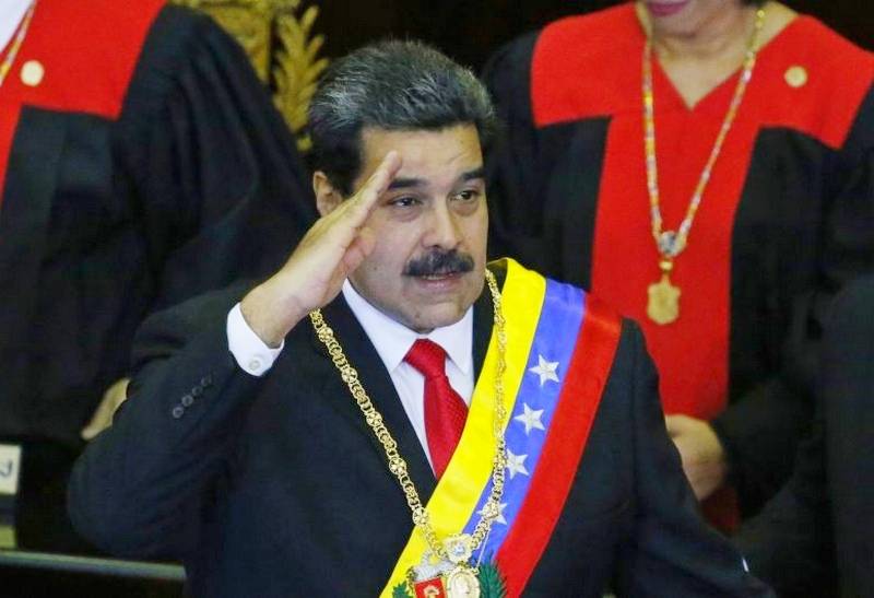 Новый виток хаоса в Венесуэле: покой Мадуро только снится