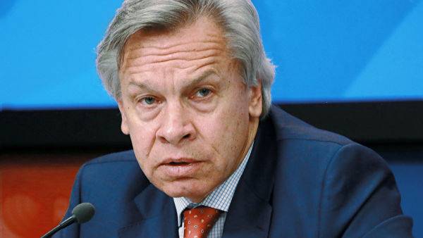 Пушков посоветовал Клуни не отпускать супругу на сомнительные конференции Пушков посоветовал Клуни не отпускать супругу на сомнительные конференции