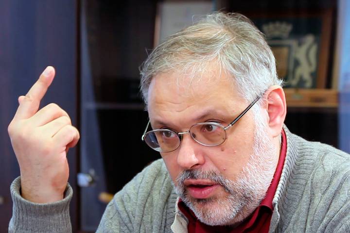 Хазин о скором прекращении существования Украины: у Киева нет вариантов Хазин о скором прекращении существования Украины: у Киева нет вариантов