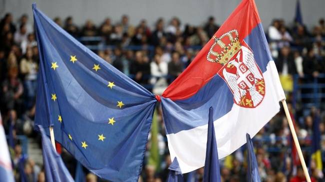 «Сербию может ждать распад, если она вступит в ЕС»