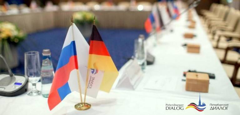 Форум в пригороде Бонна. «Понимающих Путина» становится всё больше Форум в пригороде Бонна. «Понимающих Путина» становится всё больше