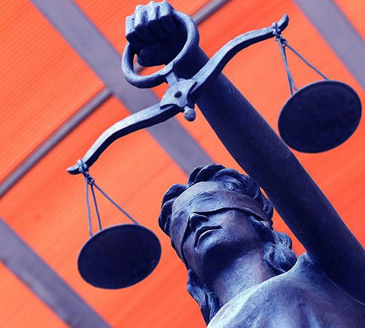 Суд оштрафовал гомосексуалистов за работу без включения в реестр инагентов Суд оштрафовал гомосексуалистов за работу без включения в реестр инагентов