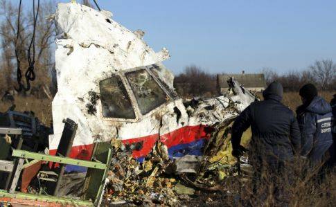 Трагедия MH17: США и Украина «заметают следы»