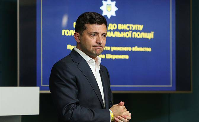 Запад верит: Зеленский сотворит с Украиной то, чего не смог никто до него Запад верит: Зеленский сотворит с Украиной то, чего не смог никто до него