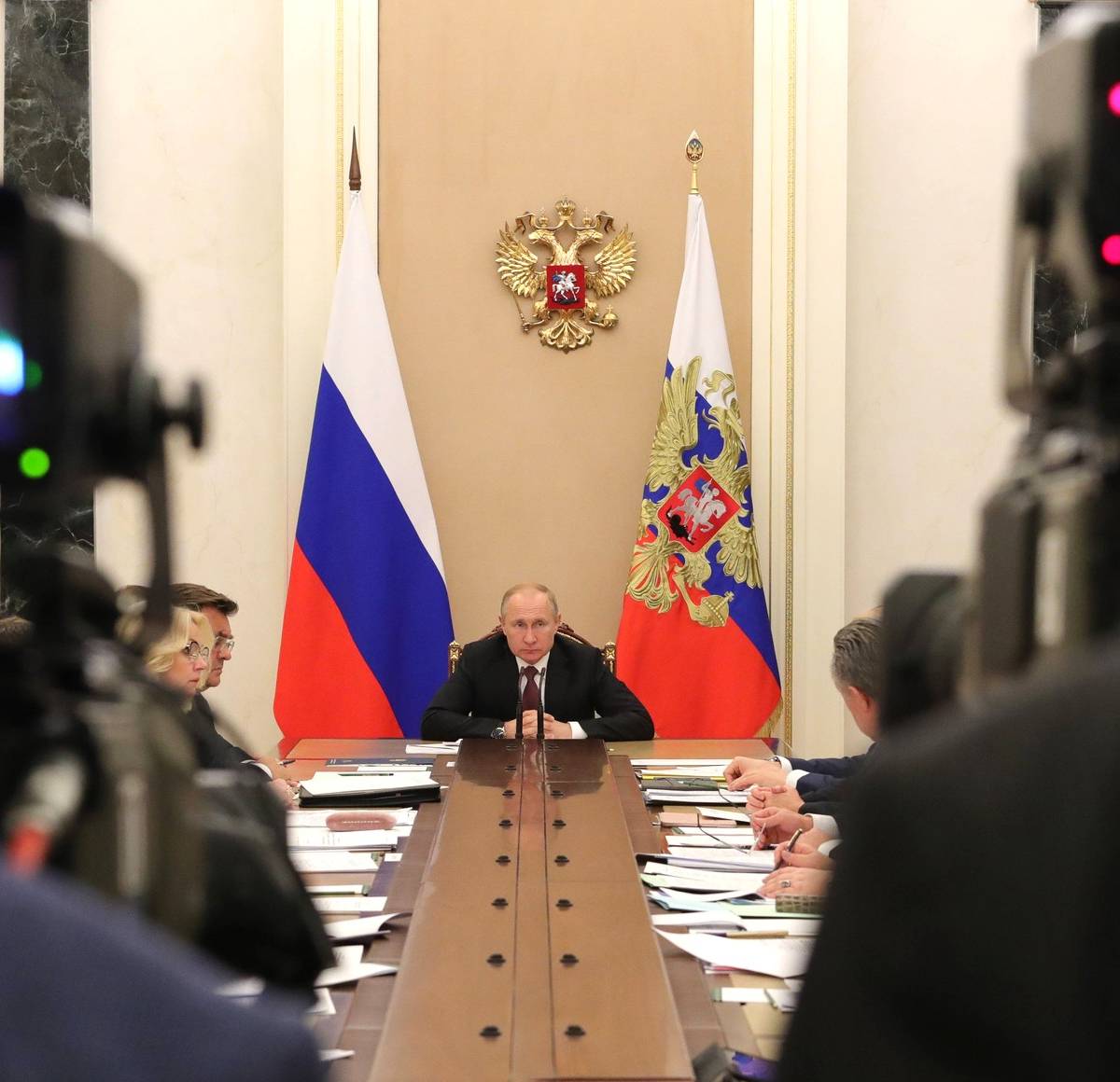 У Путина нет шансов продлить полномочия, он должен поступить как Назарбаев