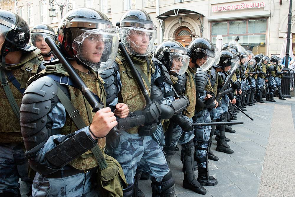 Подавление протеста в Москве – апробация тактики военного положения