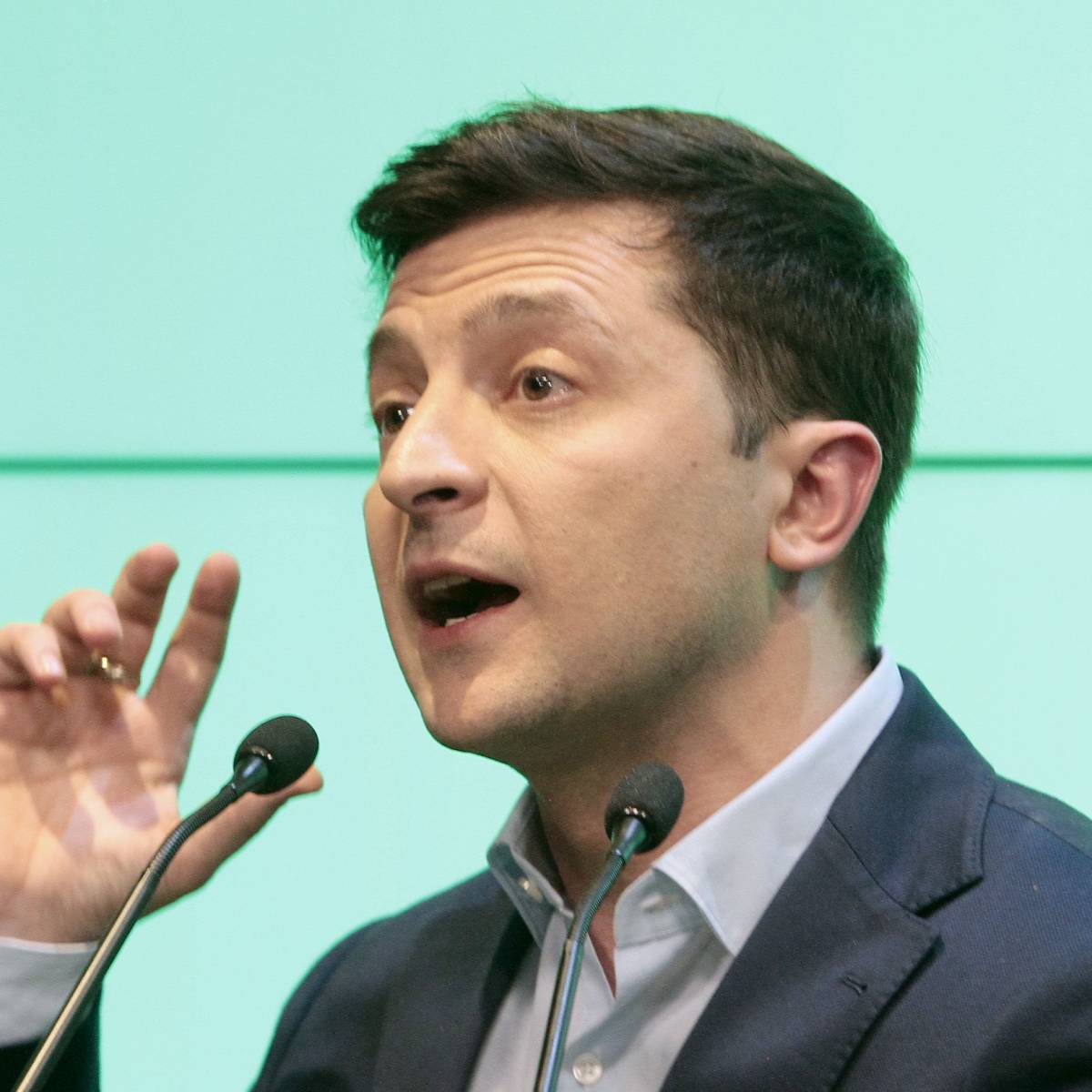 Зеленский пояснил отставку главы своего офиса Богдана