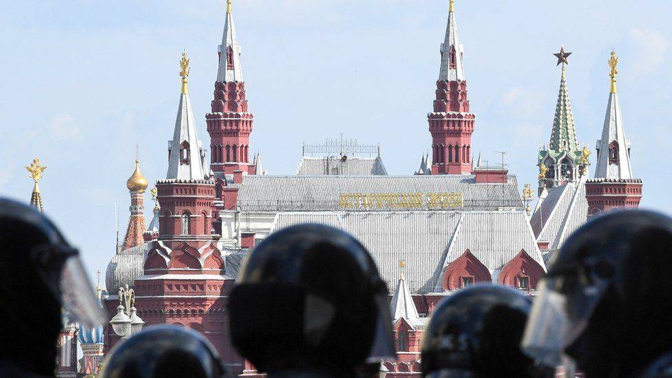 Власть готовится к вооруженному восстанию в Москве