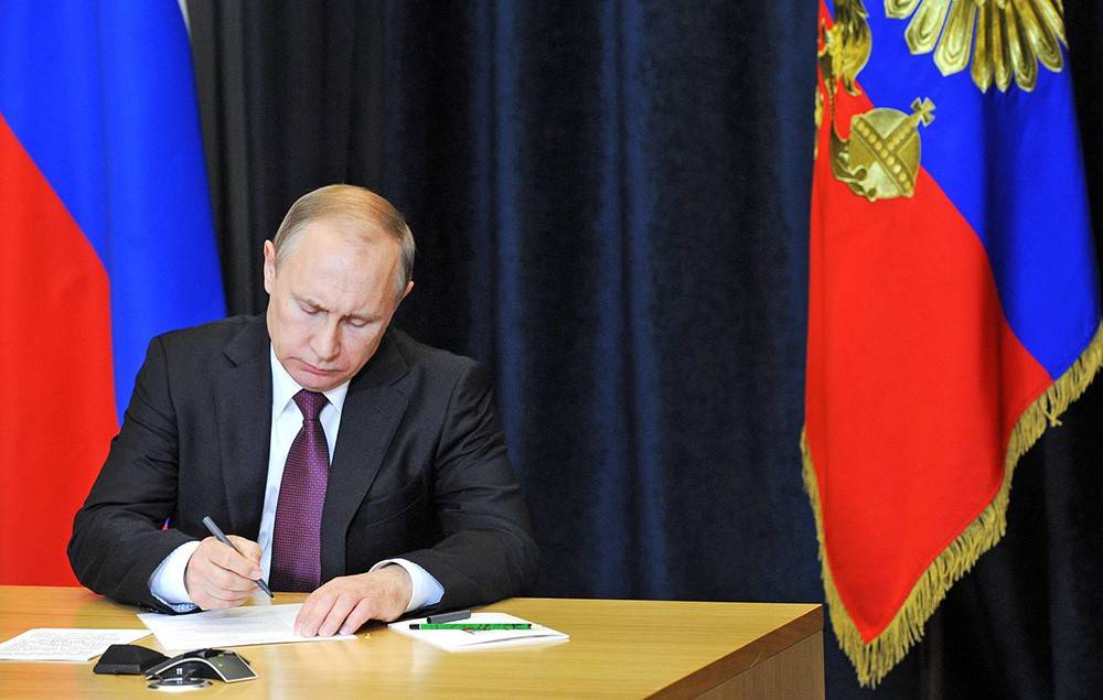 «Прав ли Путин?»: указ президента об упрощенном гражданстве вызывает споры