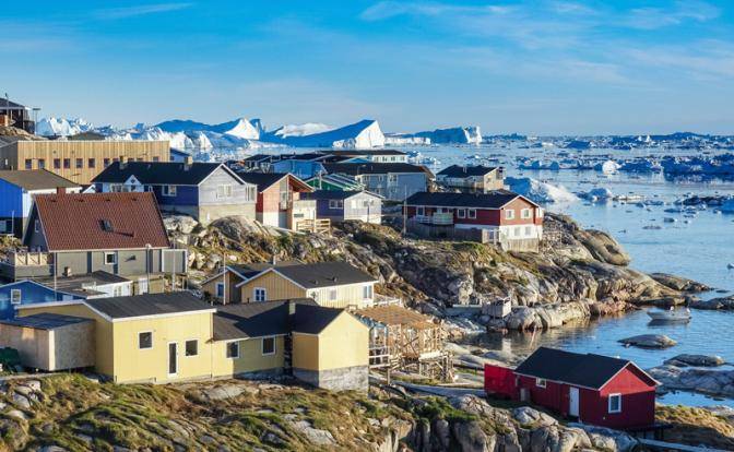 Заполучив Гренландию, США подберутся к нам на дистанцию ракетного залпа
