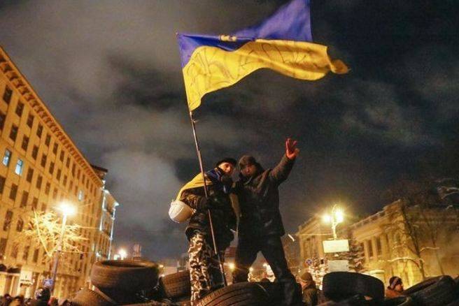 Киевские СМИ раскрыли, кто «забьет последний гвоздь в гроб» Украины