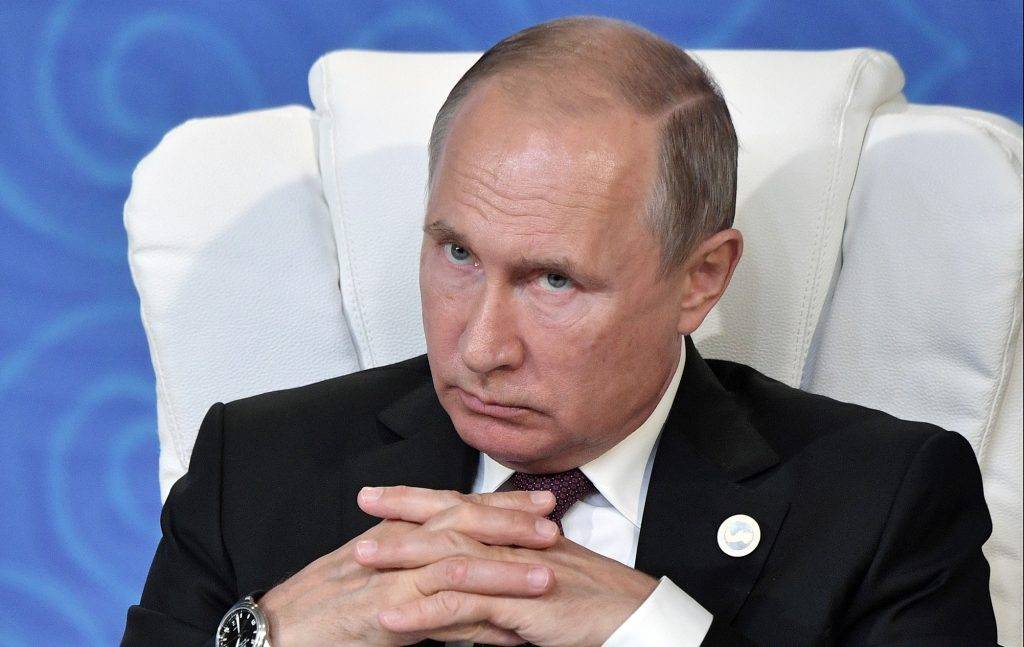 Предложение Макрона вернуть РФ в G7 стало тревожным сигналом для Украины