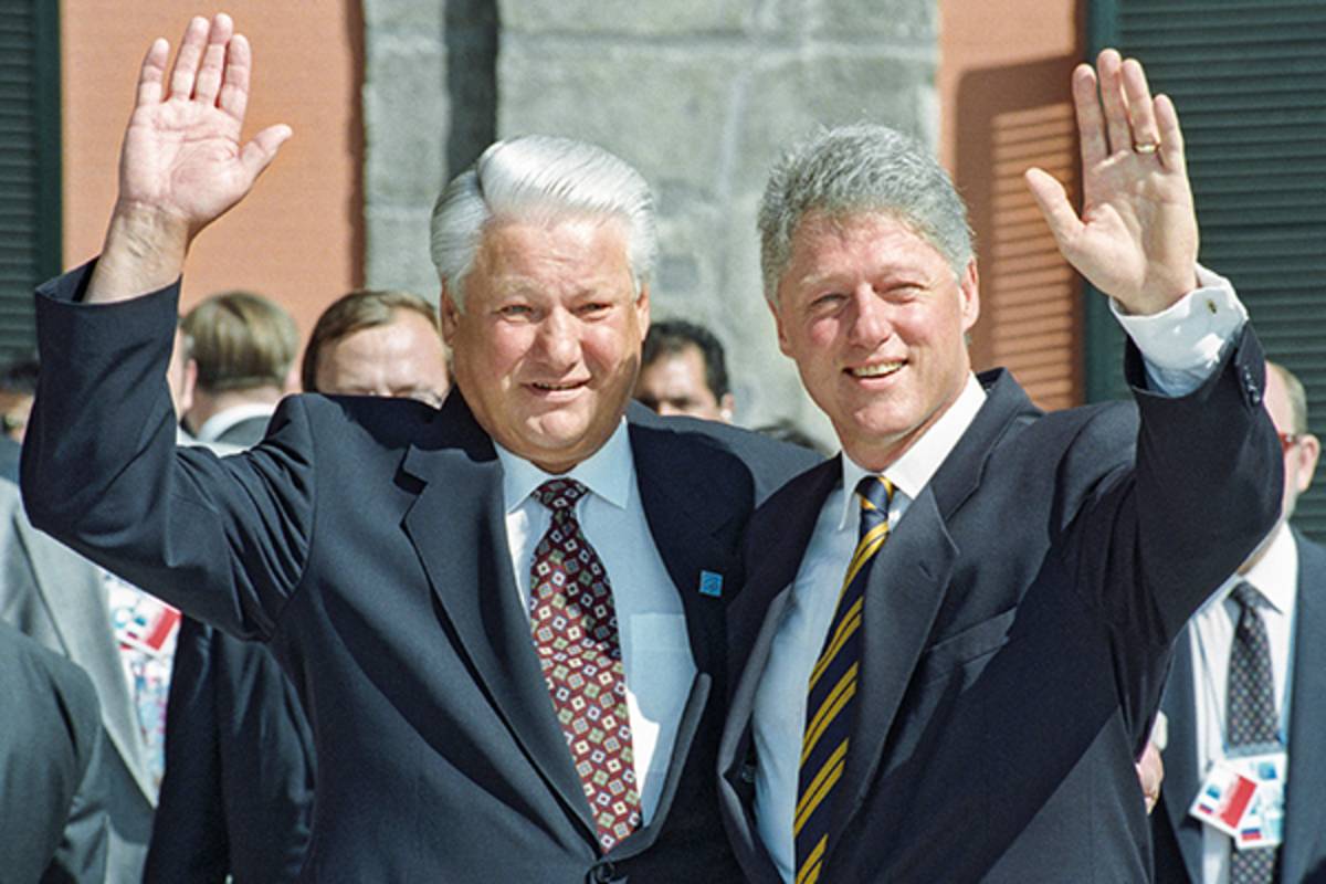 Ельцина включили в G7 за развал страны и допуск шпионов к управлению РФ