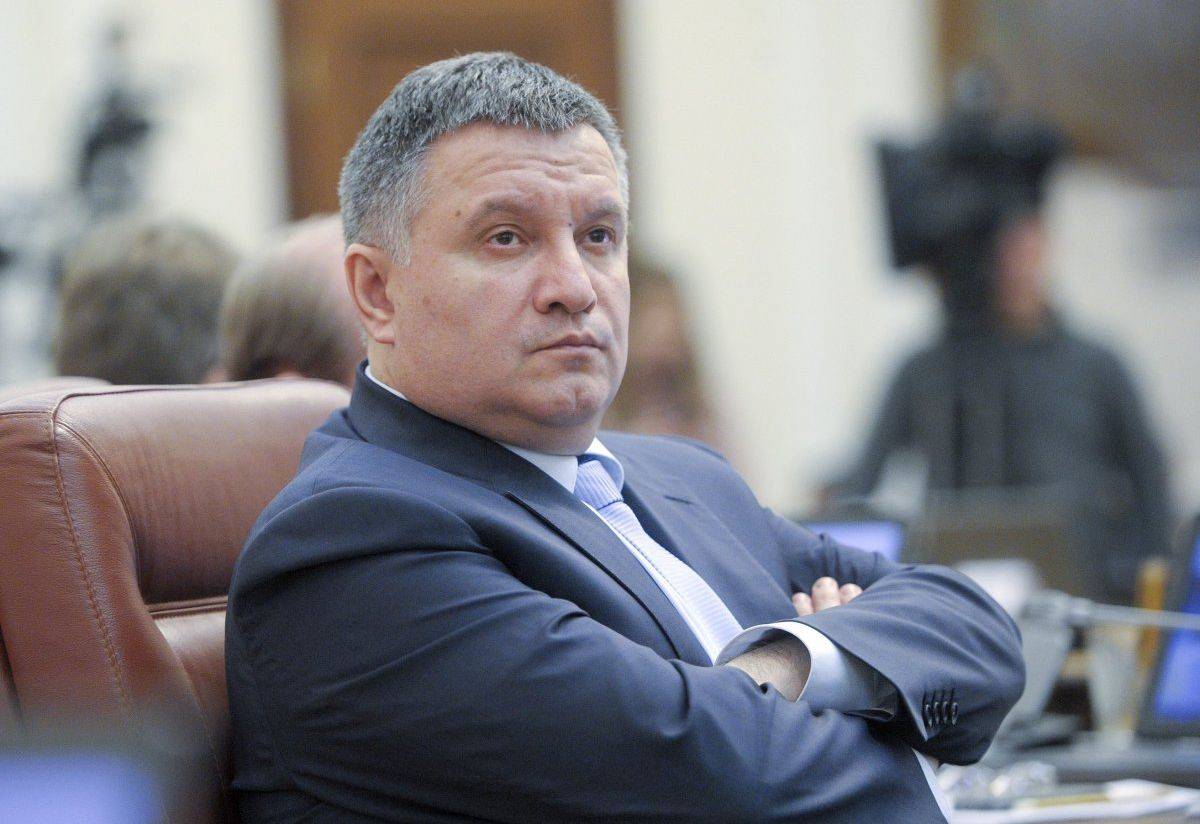 Зеленский оставил Авакова на посту главы МВД