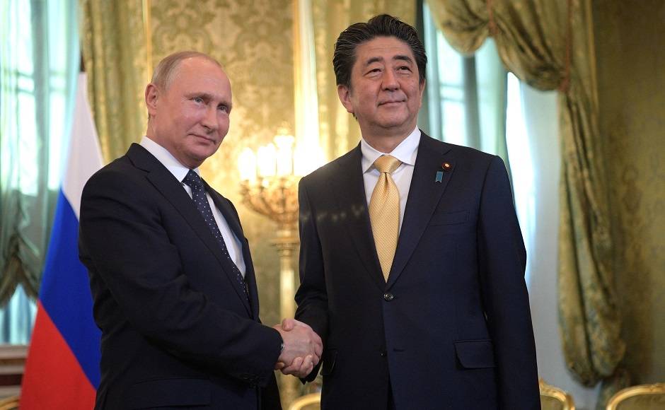 Отдать Курилы: Путин снова встретится с Абэ ради мирного договора