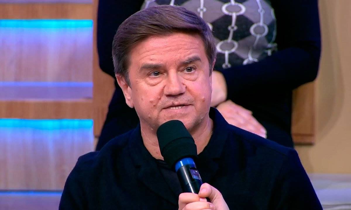 Карасев: Зеленский готовится к болезненным компромиссам по Донбассу Карасев: Зеленский готовится к болезненным компромиссам по Донбассу