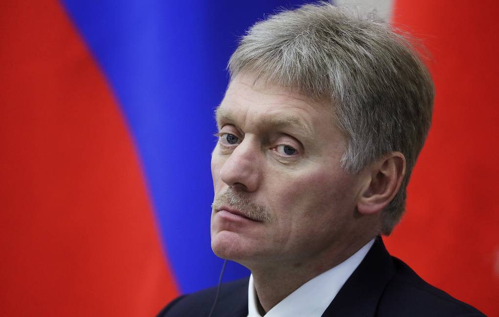 Песков признался, что названный "шпионом ЦРУ" работал у президента Песков признался, что названный "шпионом ЦРУ" работал у президента