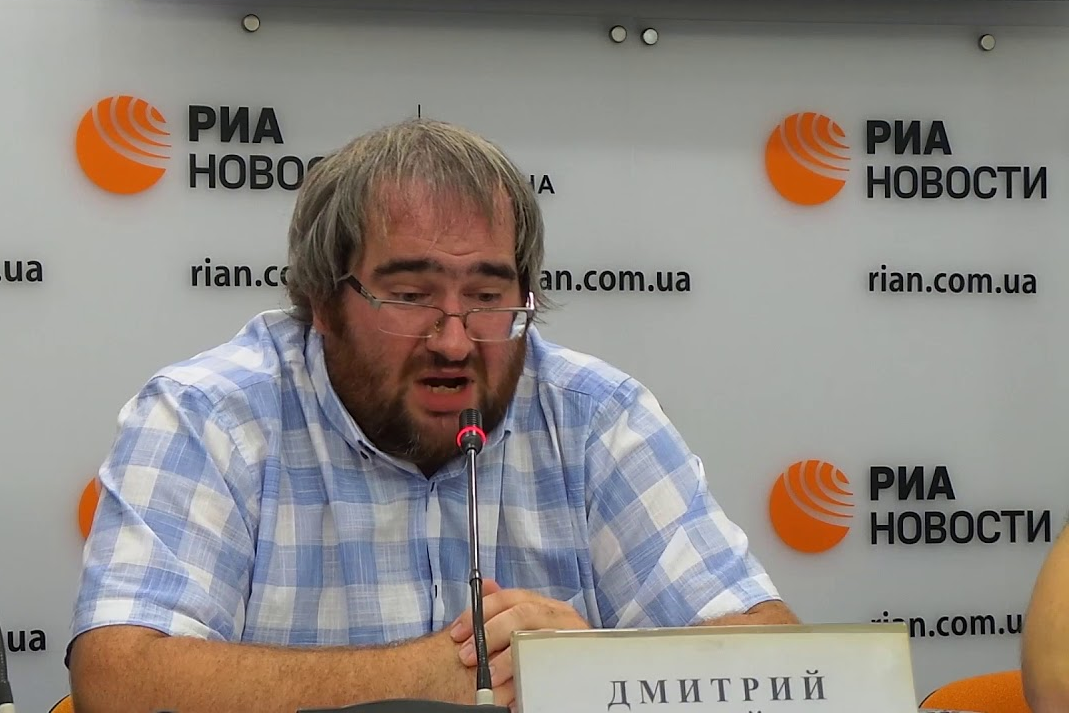 Корнейчук: Зеленский хочет скрыть свою капитуляцию перед Путиным