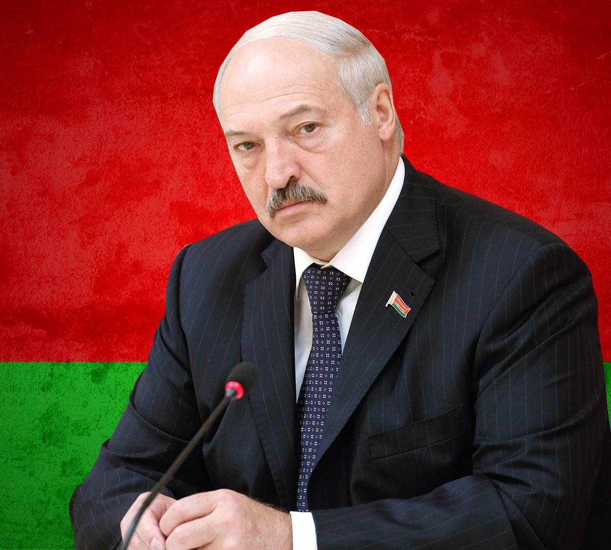 Лукашенко наказал министра образования за издевательств над учителями