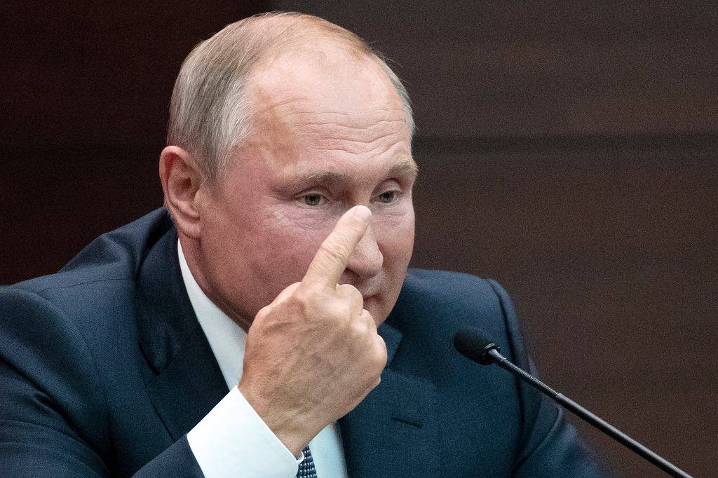 «Развалится, как карточный домик»: поляки об РФ после ухода Путина