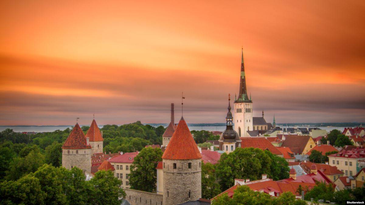 Эстония наплевала на правила ЕС и отказала украинцам во въезде