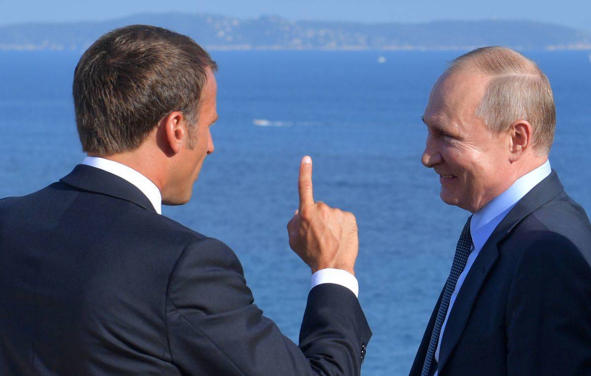 Макрону и Европе нужна слабая Россия