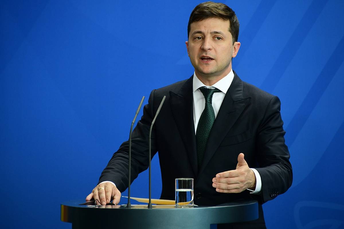 Зеленский призвал сосредоточиться на децентрализации на Украине
