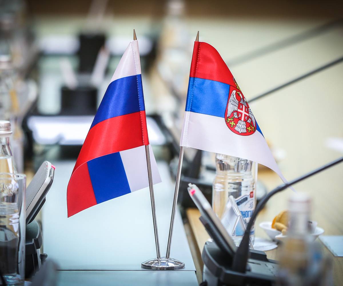 Россия берется за Сербию: визит Медведева в Сербию был скорее политизированным