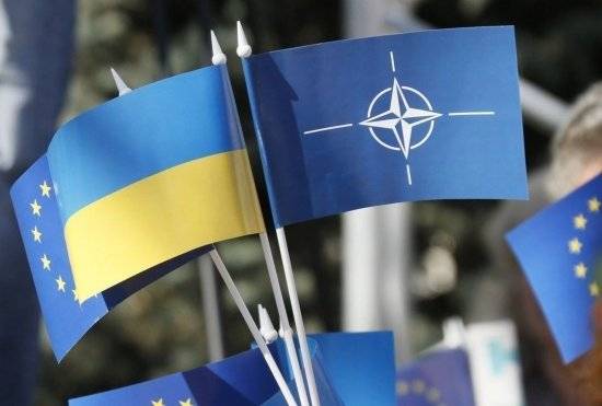 Украине пора признать, что она не может стать членом НАТО и ЕС