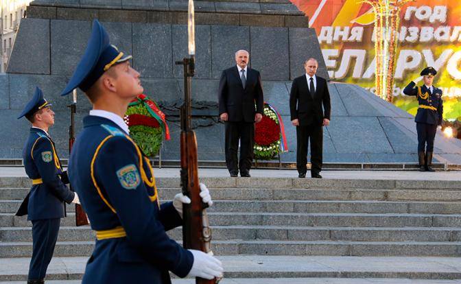 Лукашенко открестился даже от Великой Отечественной