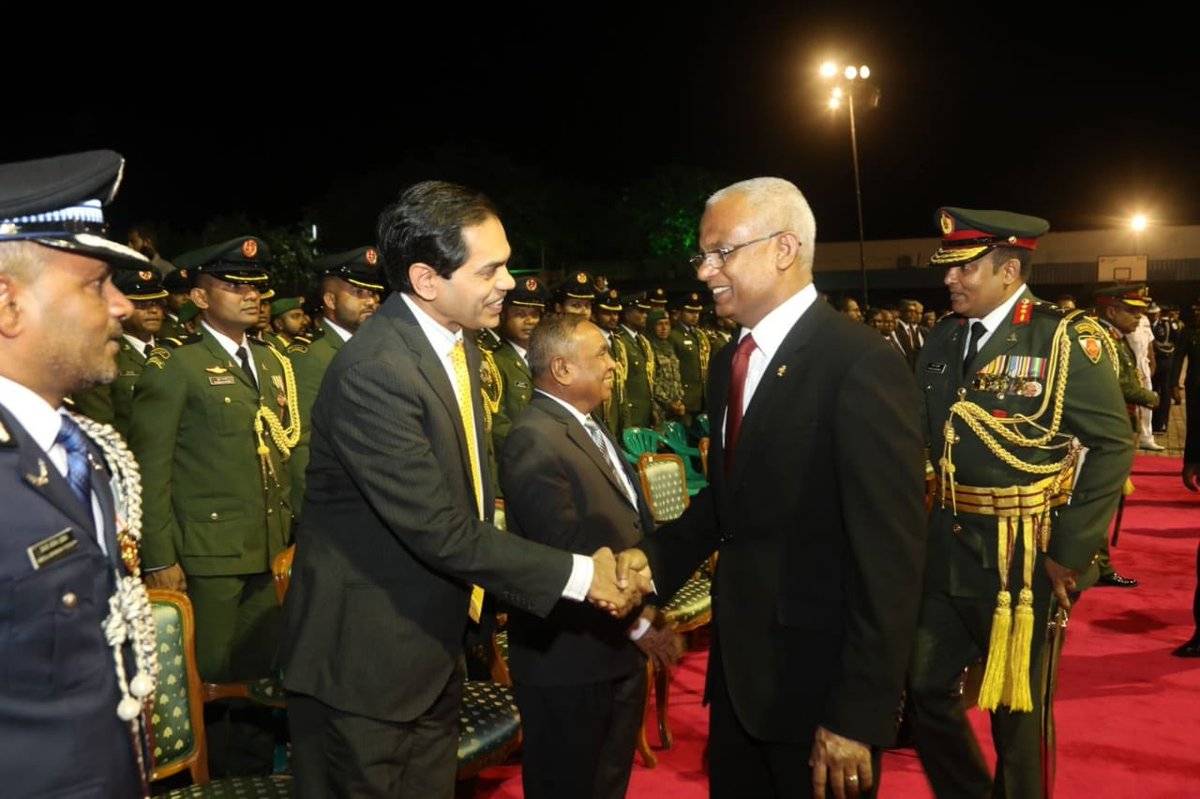 Мальдивы поблагодарили Индию за спасение страны