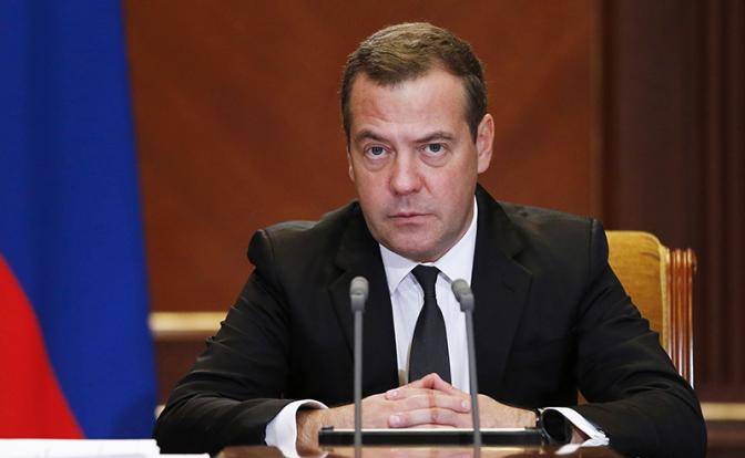 Рокировочка-2: У Медведева очень неплохие шансы снова стать президентом РФ