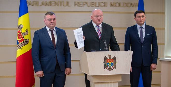 Молдова: распад коалиции не очевиден, но в перспективе неизбежен