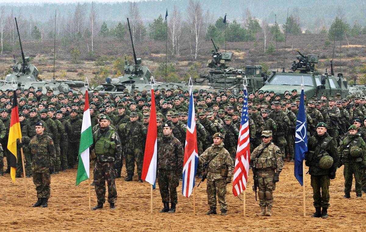 Американские СМИ: НАТО бесполезна, Россия получит часть Европы