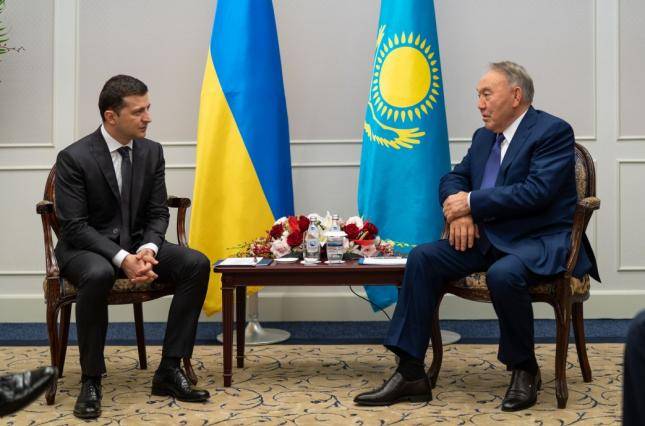 Назарбаев отбирает у Лукашенко возможность помирить Россию и Украину