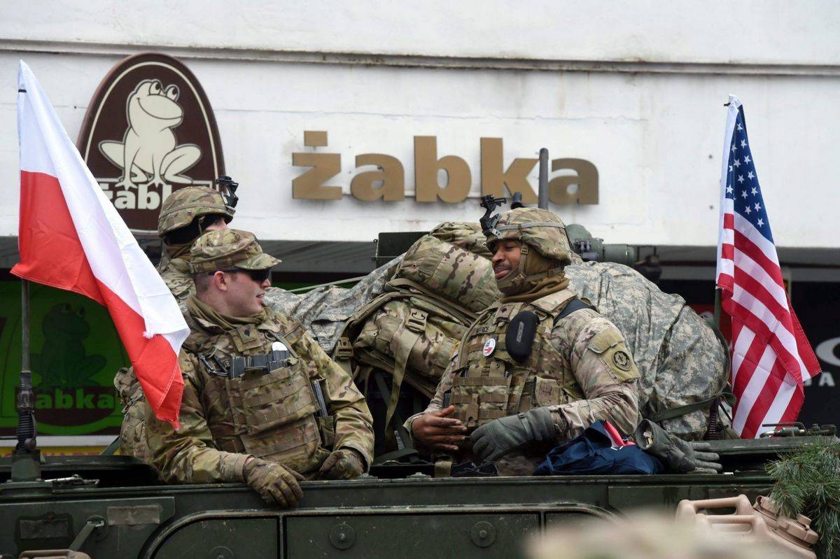 Немецкие СМИ: Польша слишком «любит» НАТО и русофобию