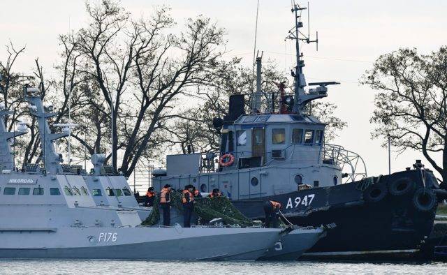 Корабли постоят и ложатся на курс... из Керчи в Одессу
