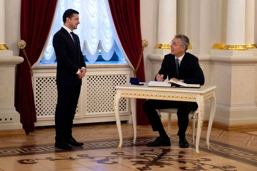 Украина – НАТО: долгая история неразделённой любви Украина – НАТО: долгая история неразделённой любви