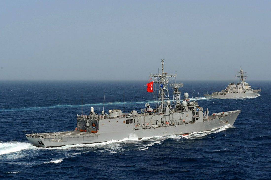 Выгодно России: НАТО раздражает Турцию в Чёрном море Выгодно России: НАТО раздражает Турцию в Чёрном море