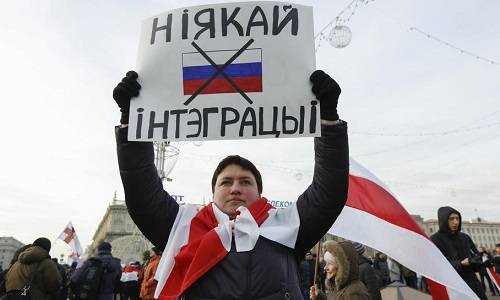 Чем братьям-белорусам не по вкусу единение с Россией? Чего испугались-то?