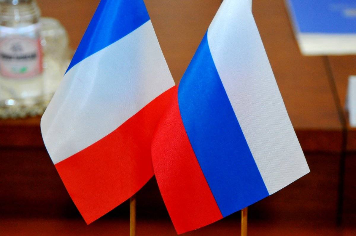 «Даем себе шесть месяцев»: Франция пообещала "обойти" санкции США против РФ