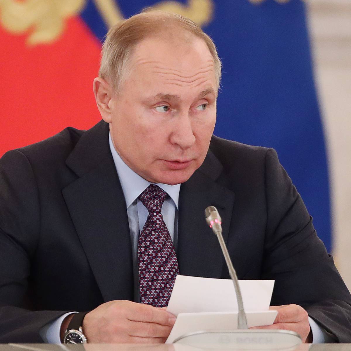 Путин назвал беспардонной ложью положения резолюции Европарламента о войне